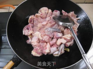 板栗焖鸡的做法步骤：8