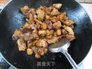 板栗焖鸡的做法步骤：10