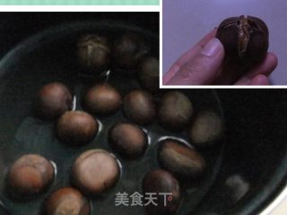 板栗煮粥的做法步骤：1