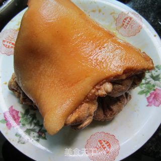 干锅猪蹄--轻松简单美味的做法步骤：2