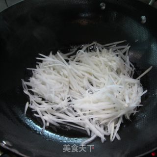 素炒白萝卜丝的做法步骤：3