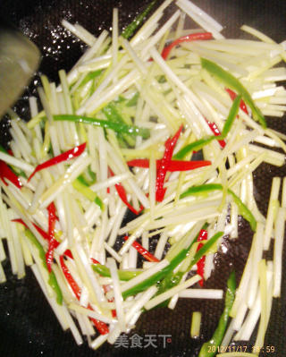 韭黄炒肉丝的做法步骤：6