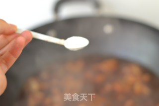 红酒入菜-绝对诱惑【红烧牛腩】的做法步骤：10
