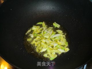 木耳炒藕片的做法步骤：4
