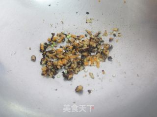 【肉臊烘蛋】的做法步骤：5