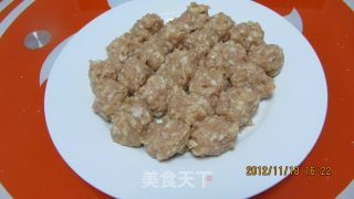 南煎丸子的做法步骤：5