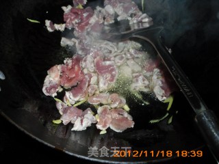 豆角焖肉的做法步骤：6