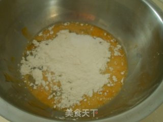 休闲西餐小吃——炸鱿鱼圈的做法步骤：3