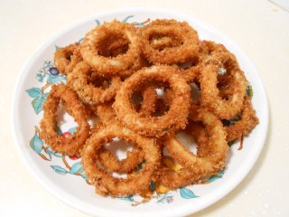 休闲西餐小吃——炸鱿鱼圈的做法步骤：6