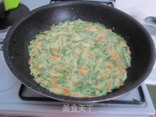 不一样的【韭菜煎饼】的做法步骤：5