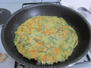 不一样的【韭菜煎饼】的做法步骤：7