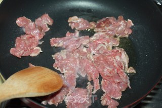 【黑椒牛柳披萨】---享受不同的味道的做法步骤：9