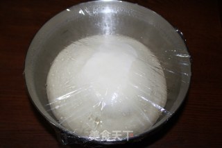 【黑椒牛柳披萨】---享受不同的味道的做法步骤：12