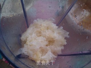 10分钟就能做好的美容养颜----赛燕窝的做法步骤：3