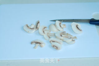 鱼籽鸡蛋煎吐司的做法步骤：1