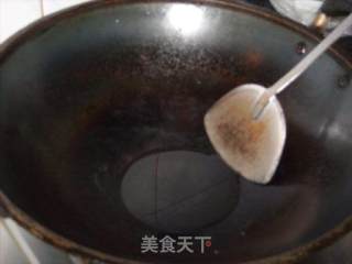 清炒黑豆芽的做法步骤：3
