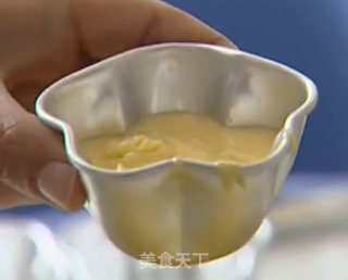 儿时的回忆-----不用烤箱不用油的大黄糕的做法步骤：5