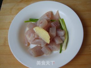 菌菇鲈鱼太极粥的做法步骤：1