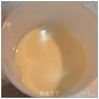 熊熊故事之熊熊也爱吃布丁----三色豆浆布丁的做法步骤：3