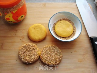 南瓜芝麻饼的做法步骤：7