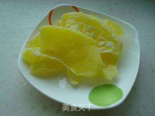 哈密瓜脯吐司的做法步骤：1