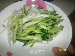炝拌耳丝的做法步骤：7