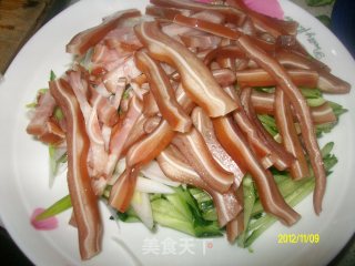 炝拌耳丝的做法步骤：8