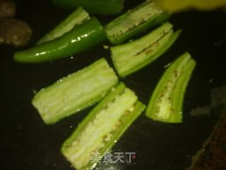 炒酸菜的做法步骤：3