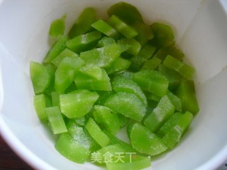 炝拌莴笋的做法步骤：2