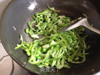 炒河粉的做法步骤：5
