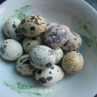 舌尖上的美味---鸡翅炒蛋的做法步骤：2