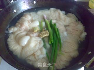 秘制卤肥肠的做法步骤：2