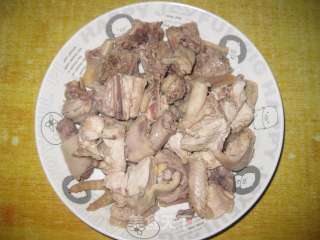 香菇豆泡炖鸡块的做法步骤：6