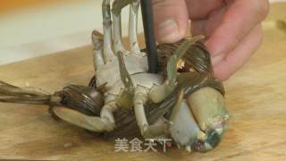 姜葱焗螃蟹的做法步骤：1