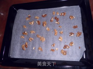 零食必备---健康核桃全麦饼干的做法步骤：2