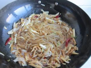 酸菜粉条肉的做法步骤：13