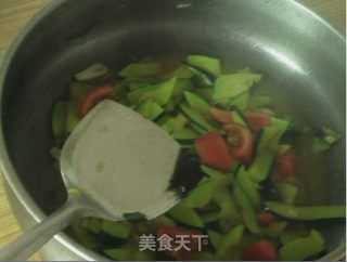 西红柿炒嫩南瓜的做法步骤：7