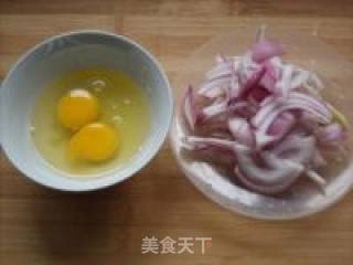 洋葱炒蛋的做法步骤：1