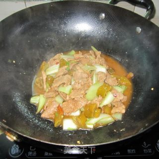 蚝油酸辣肉的做法步骤：8