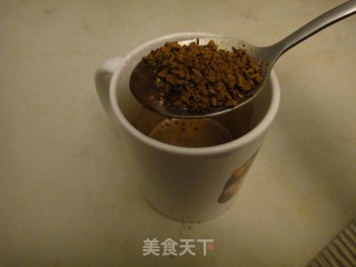 3分钟，杯子里的“杯子蛋糕”的做法步骤：8