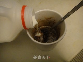 3分钟，杯子里的“杯子蛋糕”的做法步骤：9