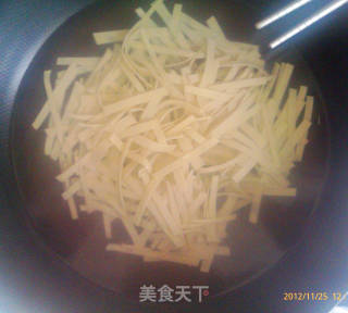 青椒千张炒肉丝的做法步骤：4