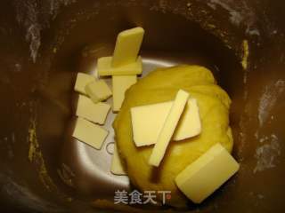 鸡蛋吐司的做法步骤：1