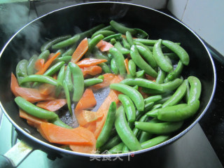 甜蜜豆炒牛肉的做法步骤：5