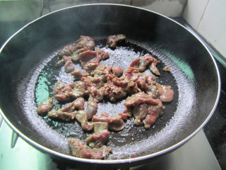 甜蜜豆炒牛肉的做法步骤：8