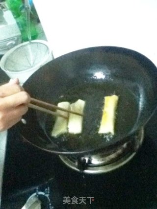 猪肉芹菜春卷的做法步骤：19