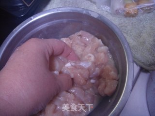 辣子鸡丁的做法步骤：3