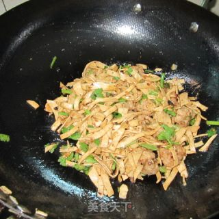 肉丸豆腐丝的做法步骤：8