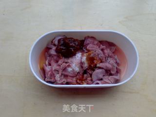 黑椒猪舌炒茭白的做法步骤：2