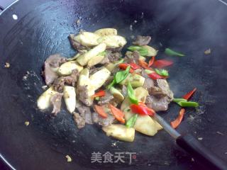 黑椒猪舌炒茭白的做法步骤：6